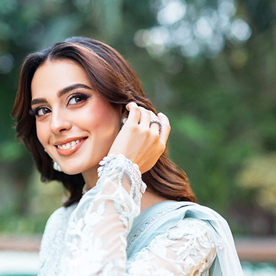 Iqra Aziz